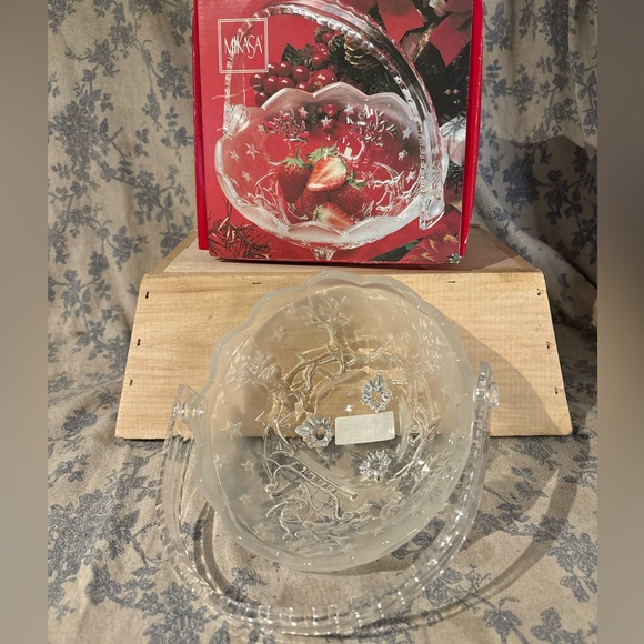 VTG Mikasa Silent Night Christmas Crystal Basket with Box - Picture 12 of 12